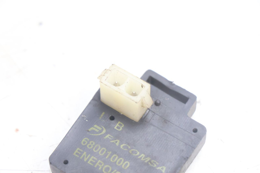photo de TURN SIGNAL RELAY YAMAHA NEO'S NEOS 2T 50 (1998 - 2007) - Component detail