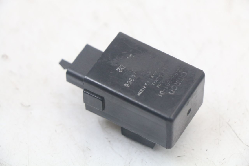 photo de FLASHER RELAY HONDA NTV DEAUVILLE 650 (1998 - 2001) - Component detail