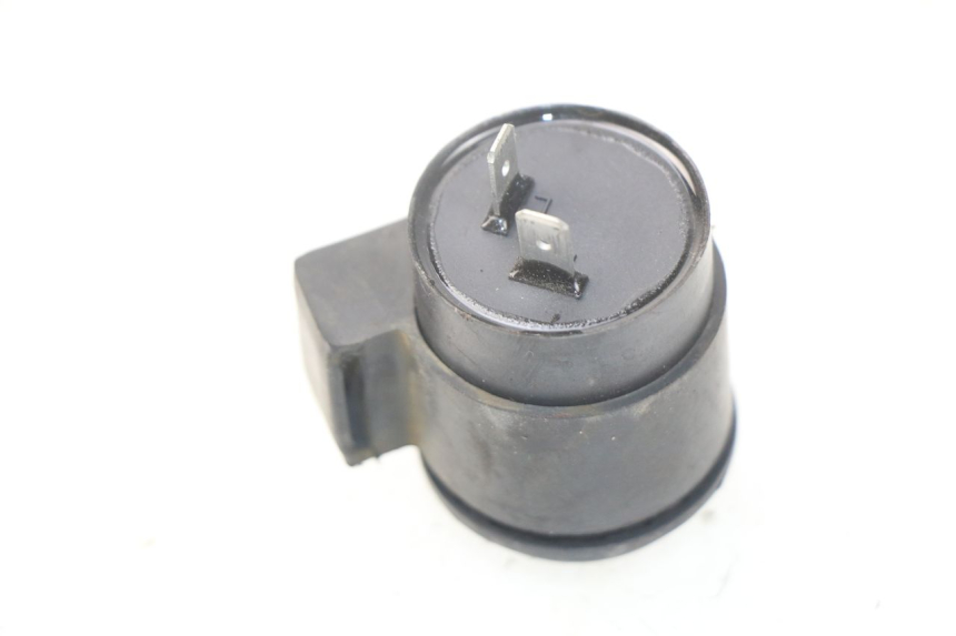 photo de FLASHER RELAY SYM ORBIT III 3 4T 50 (2018 - 2021) - Zoom on usage condition