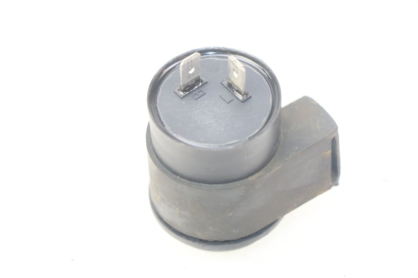 photo de FLASHER RELAY SYM ORBIT III 3 4T 50 (2018 - 2021) - Zoom on usage condition