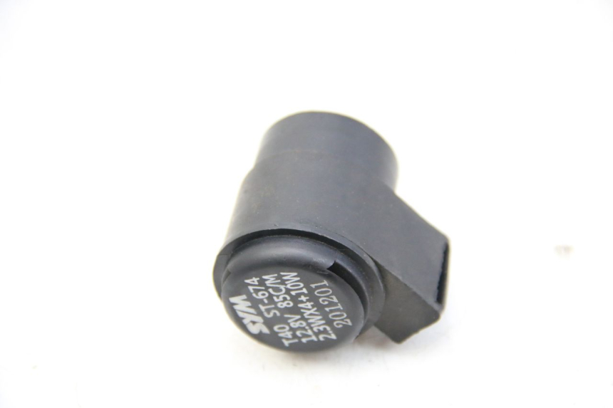 photo de TURN SIGNAL RELAY SYM ORBIT III 3 4T 50 (2021 - 2025) - Zoom on usage condition