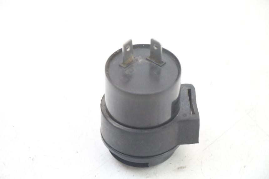 photo de FLASHER RELAY PEUGEOT KISBEE 4T 50 (2018 - 2022) - Alternative perspective