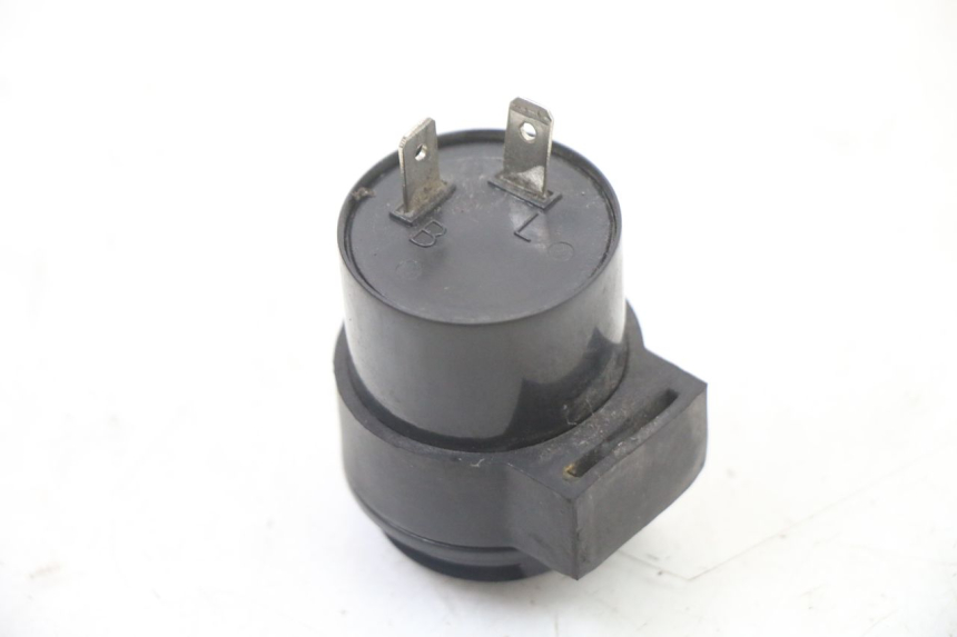 photo de FLASHER RELAY PEUGEOT KISBEE 4T 50 (2010 - 2017) - Zoom on usage condition