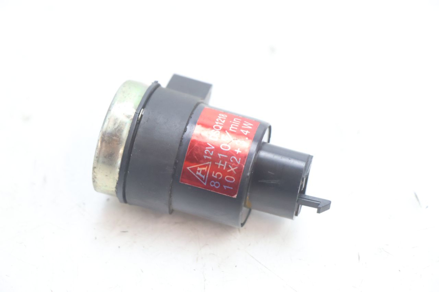 photo de TURN SIGNAL RELAY RAZZO QTR 50 (2011 - 2018) - Component detail