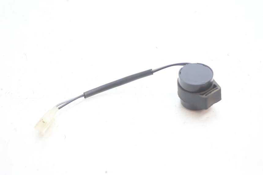 photo de TURN SIGNAL RELAY LAZIO RENO 50 (2016 - 2021) - Zoom on usage condition