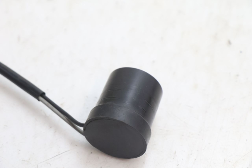 photo de TURN SIGNAL RELAY YIYING RETRO 50 (2008 - 2017) - Component detail