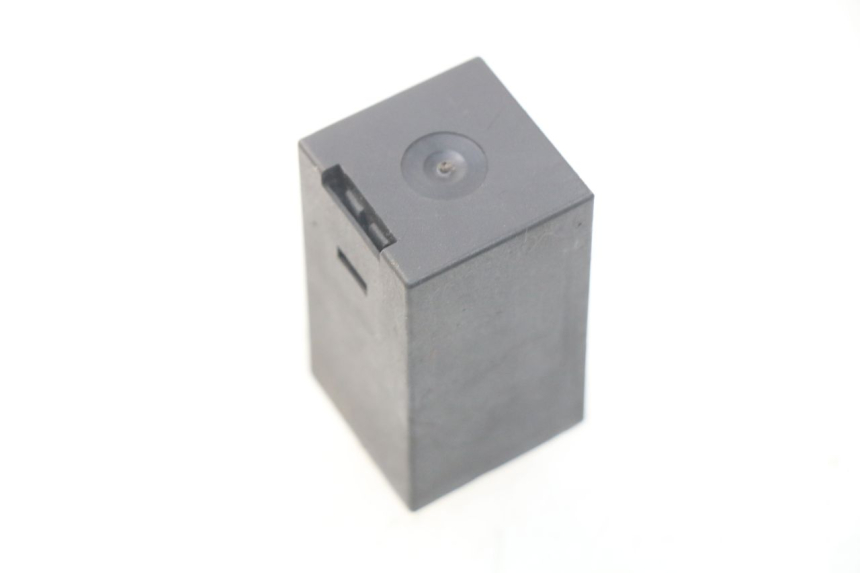 photo de TURN SIGNAL RELAY RIEJU RR 50 (1998 - 2007) - Component detail