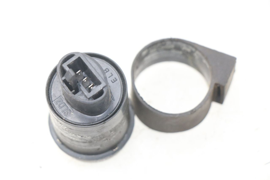 photo de TURN SIGNAL RELAY DAELIM S4 50 (2010 - 2015) - Zoom on usage condition