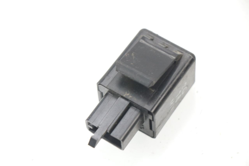 photo de TURN SIGNAL RELAY HONDA SES DYLAN 125 (2002 - 2006) - Zoom on usage condition