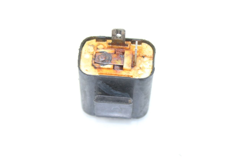 photo de FLASHER RELAY YAMAHA SLIDER NAKED 50 (2004 - 2018) - Alternative perspective