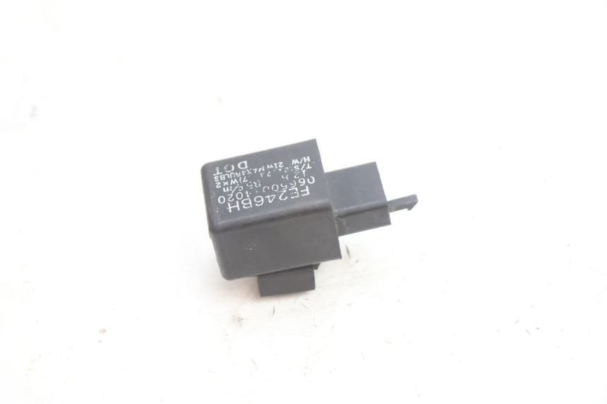 photo de TURN SIGNAL RELAY KYMCO SUPER 8 2T 50 (2007 - 2013) - Component detail
