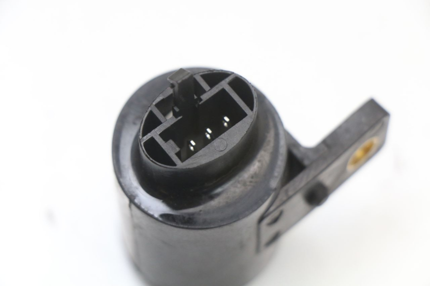 photo de TURN SIGNAL RELAY KYMCO SUPER 8 4T 50 (2021 - 2024) - Technical close-up