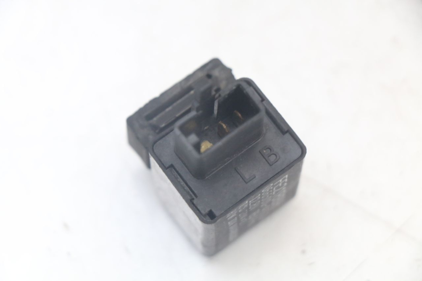 photo de FLASHER RELAY YAMAHA TDM ABS 900 (2002 - 2014) - Zoom on usage condition