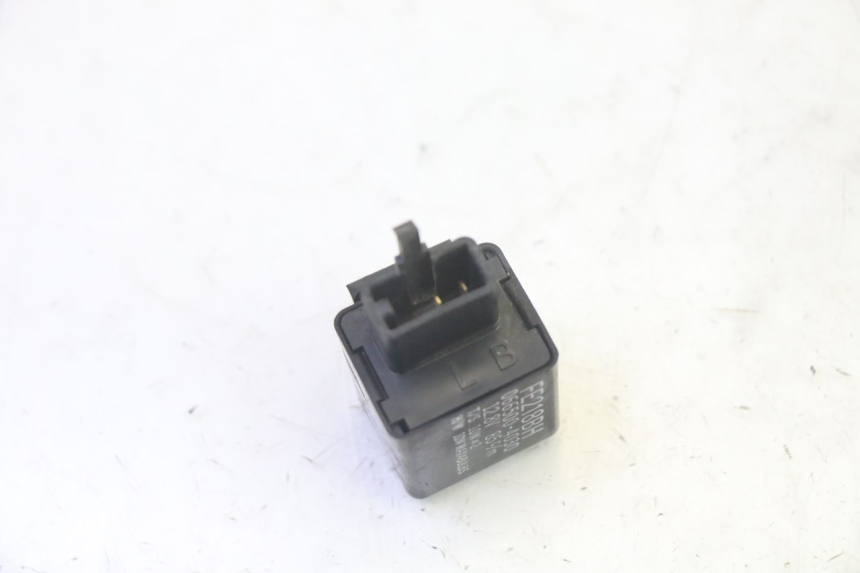 photo de FLASHER RELAY YAMAHA TDM ABS 900 (2002 - 2014) - Alternative perspective
