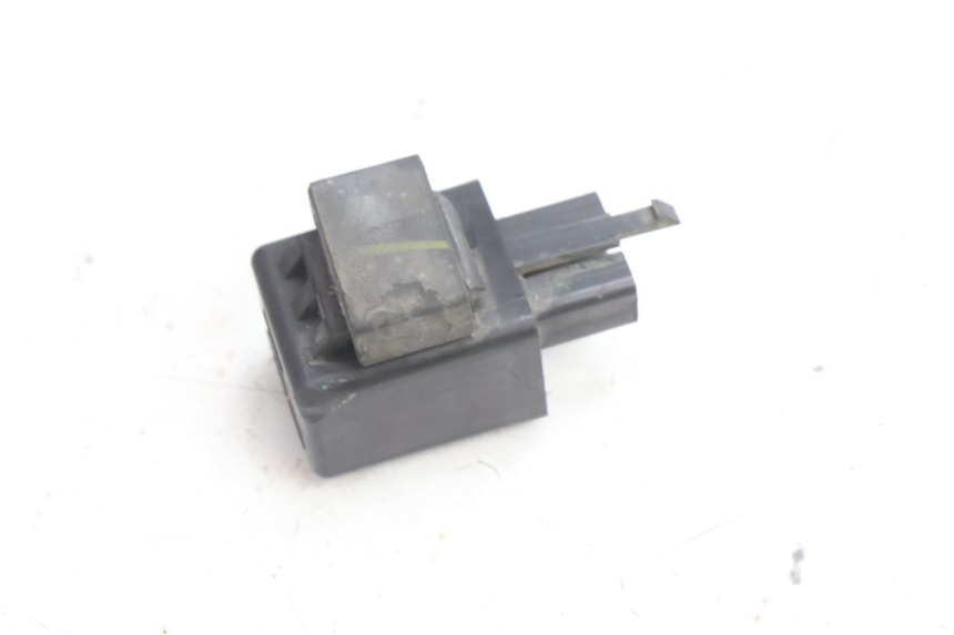 photo de TURN SIGNAL RELAY YAMAHA TDM ABS 900 (2002 - 2014) - Zoom on usage condition