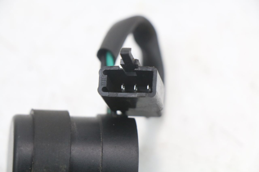 photo de TURN SIGNAL RELAY BAOTIAN TRAVEL SPIRIT 50 (2010 - 2012) - Alternative perspective