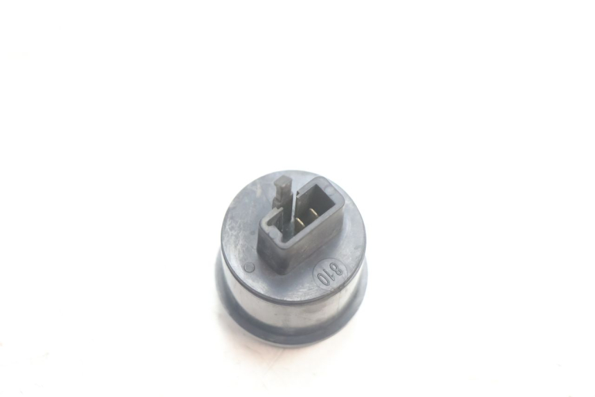 photo de FLASHER RELAY PEUGEOT TREKKER 50 (1995 - 2004) - Zoom on usage condition
