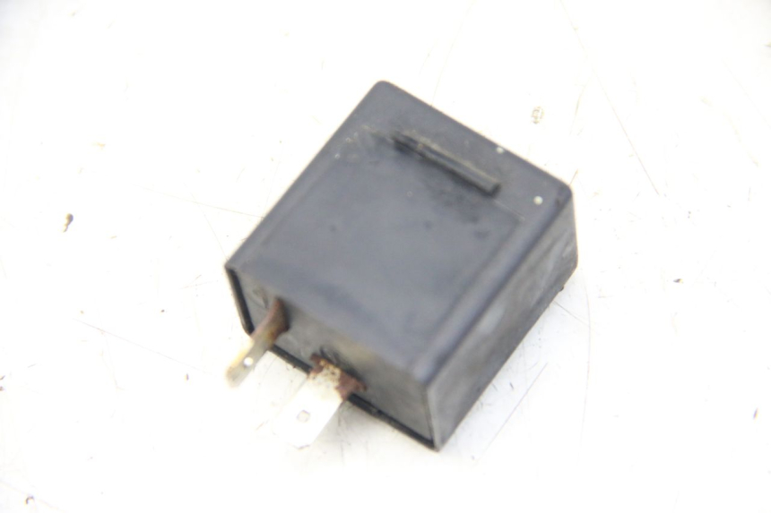 photo de FLASHER RELAY SUZUKI UH BURGMAN 125 (2002 - 2006) - Component detail