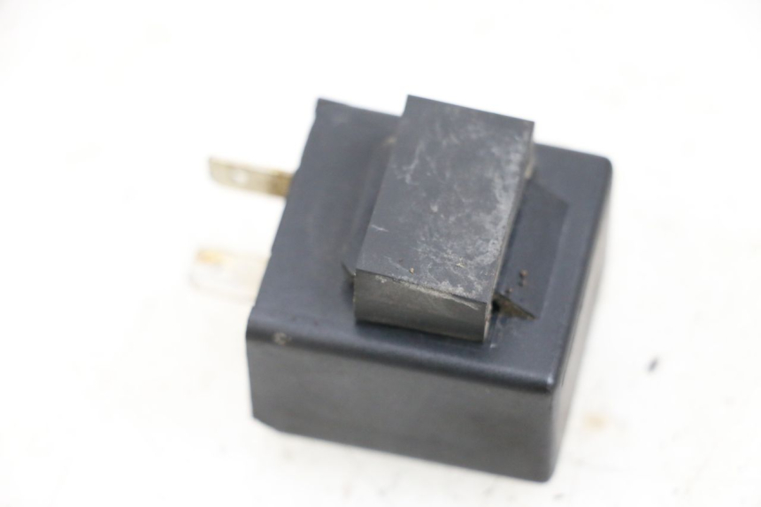 photo de FLASHER RELAY SUZUKI UH BURGMAN 125 (2002 - 2006) - Zoom on usage condition