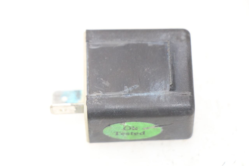 photo de TURN SIGNAL RELAY PIAGGIO VESPA LX IE 125 (2010 - 2012) - Component detail