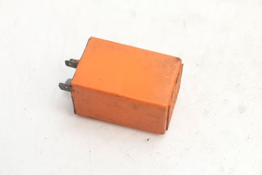 photo de TURN SIGNAL RELAY PIAGGIO VESPA PK FL 2T 50 (1990 - 1996) - Component detail