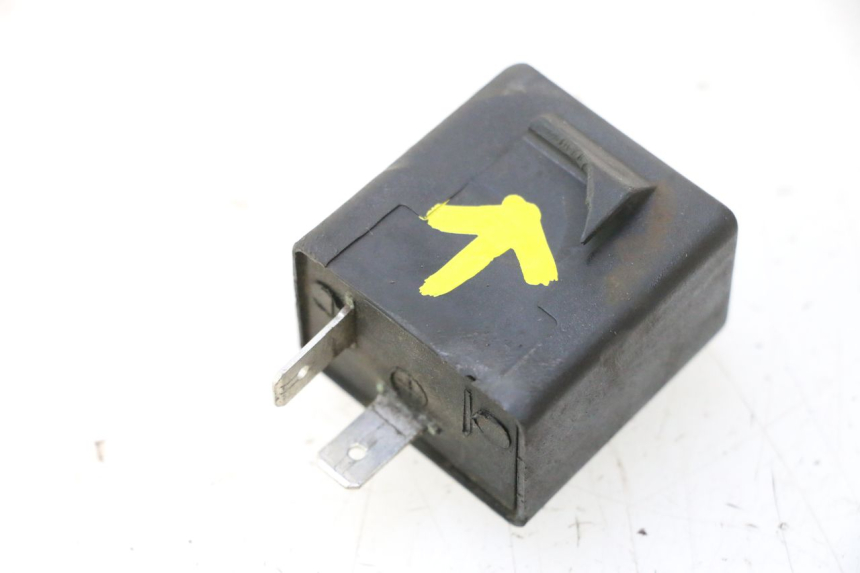 photo de FLASHER RELAY PIAGGIO VESPA PRIMAVERA 2T 50 (2013 - 2018) - Zoom on usage condition