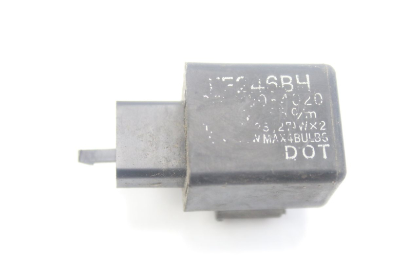 photo de FLASHER RELAY HONDA VFR VTEC RC46 800 (2002 - 2013) - Zoom on usage condition