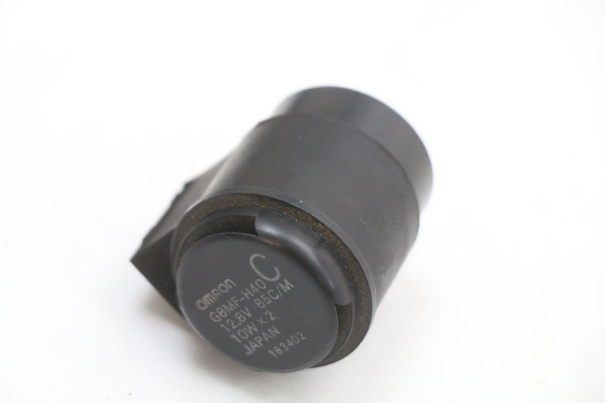 photo de TURN SIGNAL RELAY HONDA WALLAROO DX 50 (1993 - 1996) - Alternative perspective