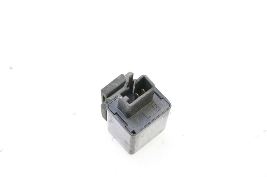 photo de FLASHER RELAY YAMAHA X-MAX XMAX 125 (2010 - 2013) - Zoom on usage condition