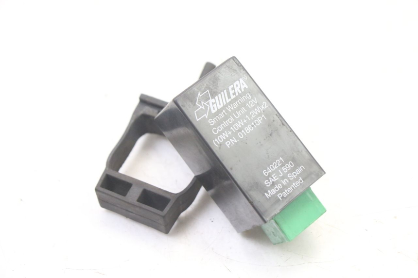 photo de FLASHER RELAY PIAGGIO XEVO - X EVO 125 (2007 - 2017) - Component detail