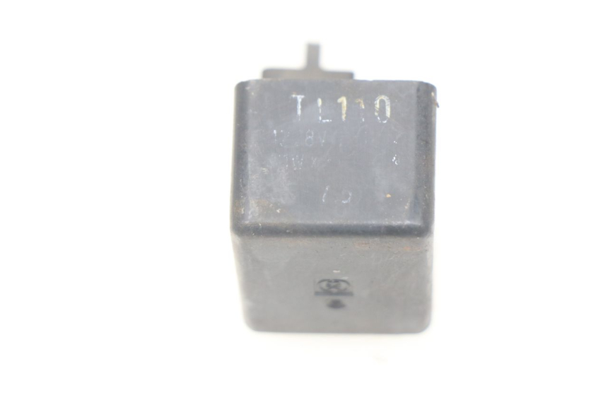 photo de FLASHER RELAY SUZUKI XF FREEWIND 650 (1997 - 2003) - Component detail