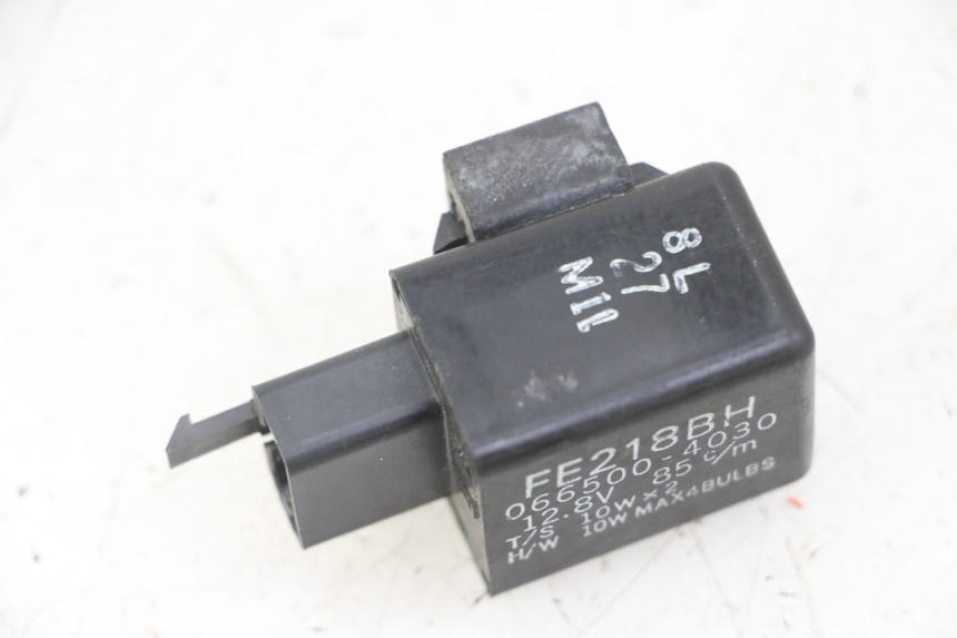 photo de TURN SIGNAL RELAY YAMAHA XJ6 ABS 600 (2008 - 2016) - Component detail