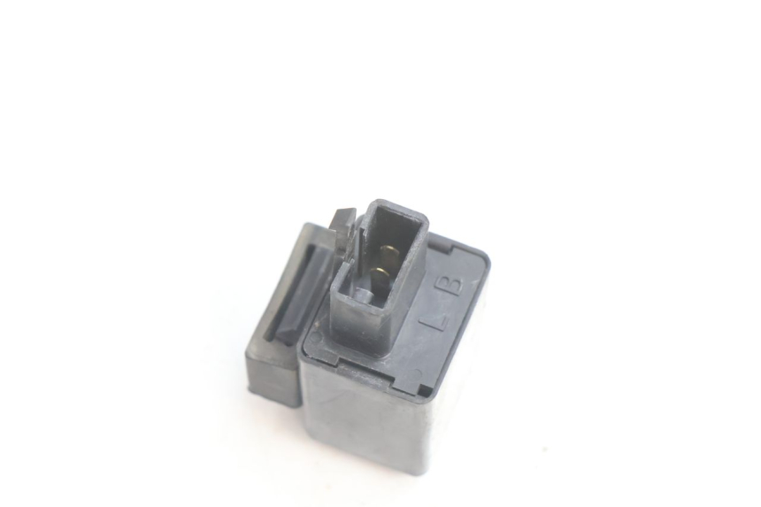 photo de TURN SIGNAL RELAY YAMAHA XJR 1300 (1998 - 2002) - Zoom on usage condition