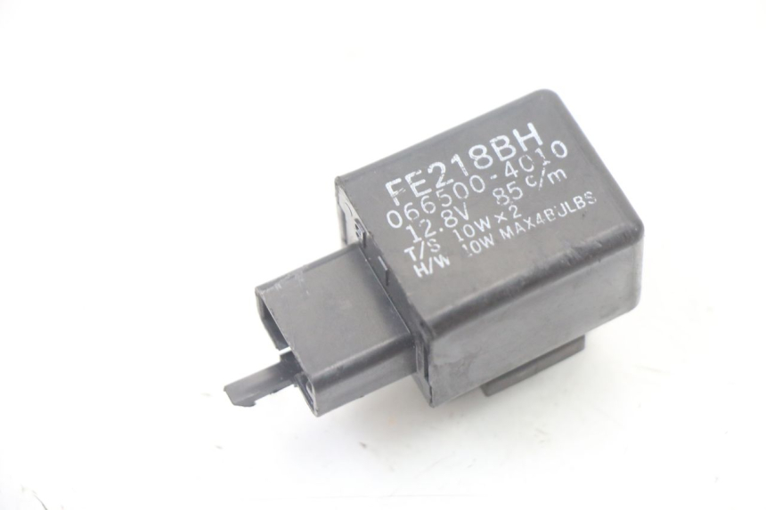 photo de TURN SIGNAL RELAY YAMAHA X-MAX XMAX ABS 250 (2010 - 2014) - Main view