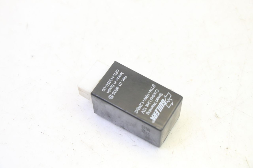 photo de FLASHER RELAY YAMAHA YP MAJESTY 125 (2007 - 2010) - Component detail