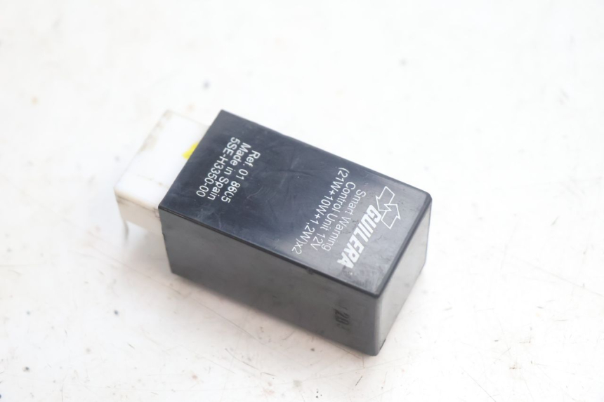 photo de FLASHER RELAY YAMAHA YP MAJESTY 125 (2002 - 2006) - Component detail