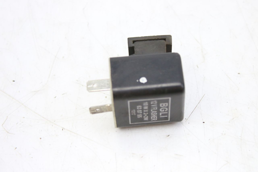 photo de FLASHER RELAY PIAGGIO ZIP 4T 50 (2018 - 2020) - Zoom on usage condition