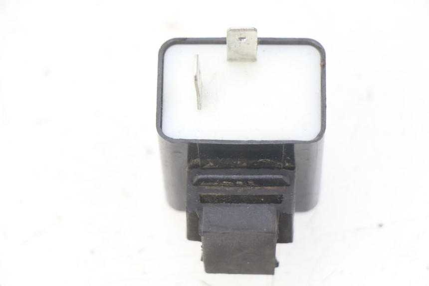 photo de FLASHER RELAY PIAGGIO ZIP 4T 50 (2018 - 2020) - Zoom on usage condition