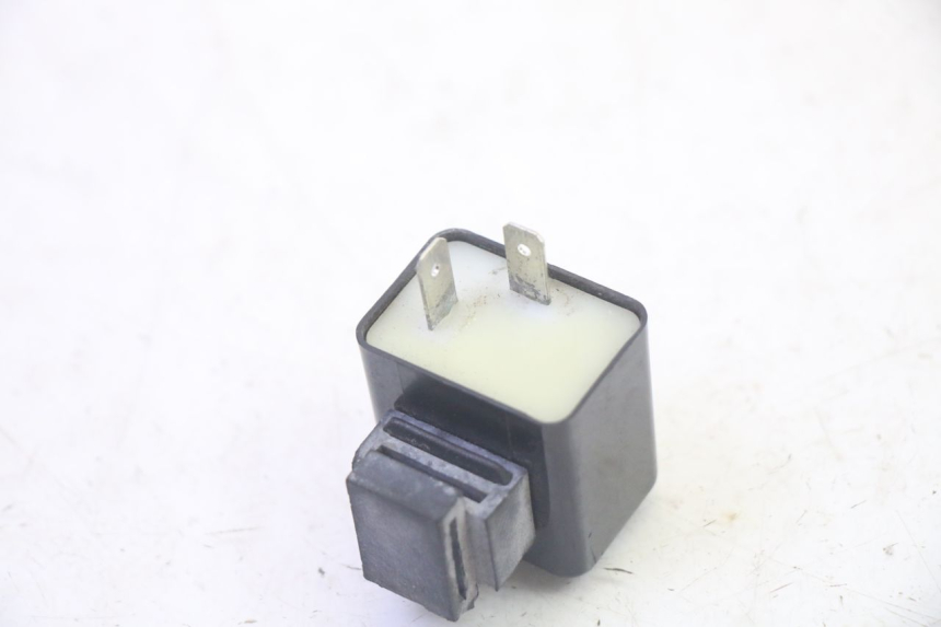 photo de FLASHER RELAY PIAGGIO ZIP 4T 50 (2018 - 2020) - Zoom on usage condition