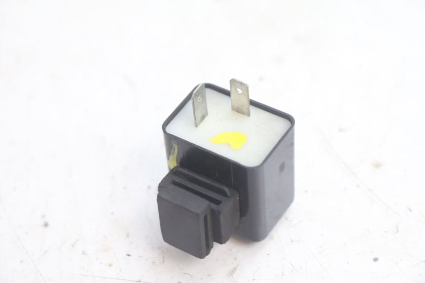 photo de TURN SIGNAL RELAY PIAGGIO ZIP IGET 4T 50 (2021 - 2023) - Zoom on usage condition