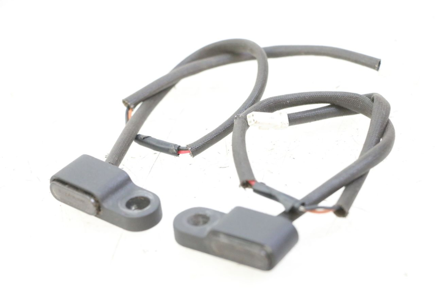 photo de REAR TURN SIGNAL DERBI SENDA SM DRD X-TREME 50 (2011 - 2017) - Component detail