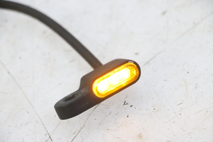 photo de REAR TURN SIGNAL DERBI SENDA SM DRD X-TREME 50 (2011 - 2017) - Additional view of the item