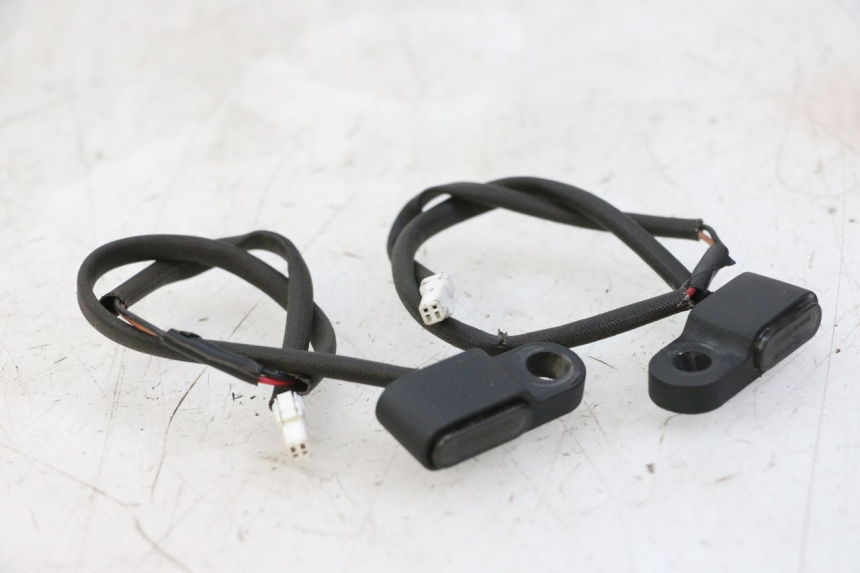 photo de REAR TURN SIGNAL DERBI SENDA SM DRD X-TREME 50 (2011 - 2017) - Surface and material condition