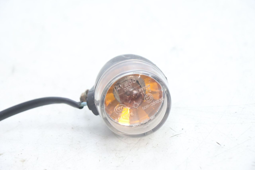photo de REAR RIGHT TURN SIGNAL KYMCO AGILITY FR 2T 50 (2012 - 2017) - Zoom on usage condition