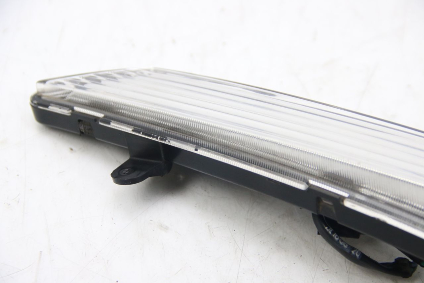 photo de RIGHT REAR TURN SIGNAL ECCITY ARTELEC 670 1 (2013 - 2017) - Zoom on usage condition