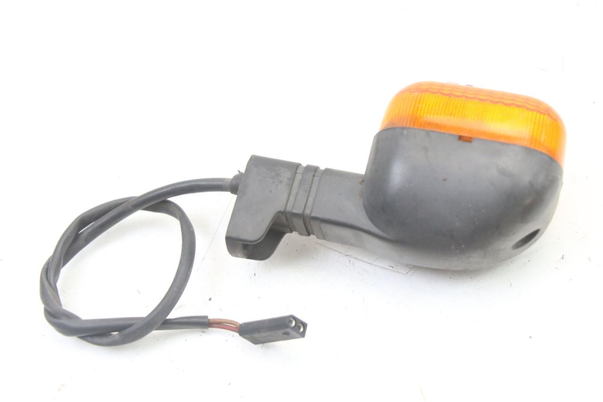 photo de REAR RIGHT TURN SIGNAL BMW C1 125 (2000 - 2003) - Alternative perspective