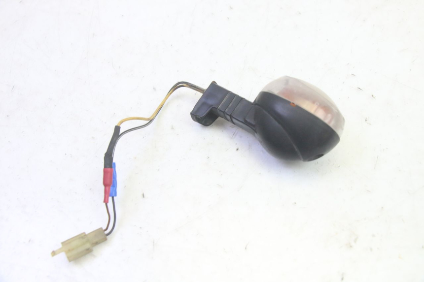 photo de RIGHT REAR TURN SIGNAL MBK BOOSTER SPIRIT 50 (2004 - 2017) - Zoom on usage condition