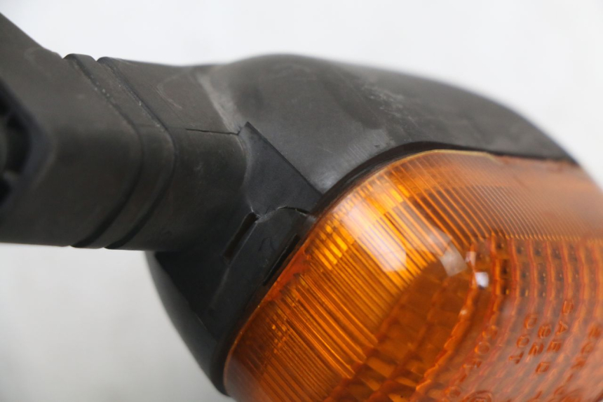 photo de REAR RIGHT TURN SIGNAL BMW C1 125 (2000 - 2003) - Alternative perspective