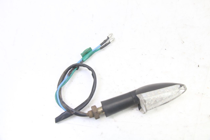 photo de REAR RIGHT TURN SIGNAL ORCAL CAVARO 4T 50 (2019 - 2023) - Zoom on usage condition