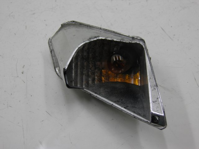 photo de REAR RIGHT TURN SIGNAL DERBI GP MAX 250 (2006 - 2008) - Main view